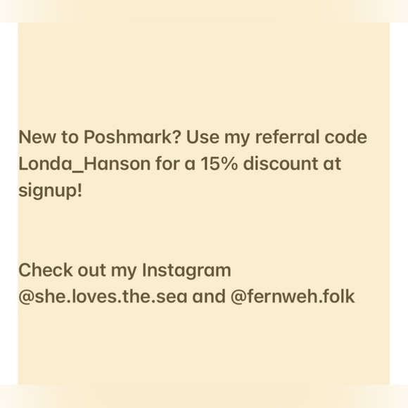 Handcrafted African wood art bowl - Picture 9 of 9